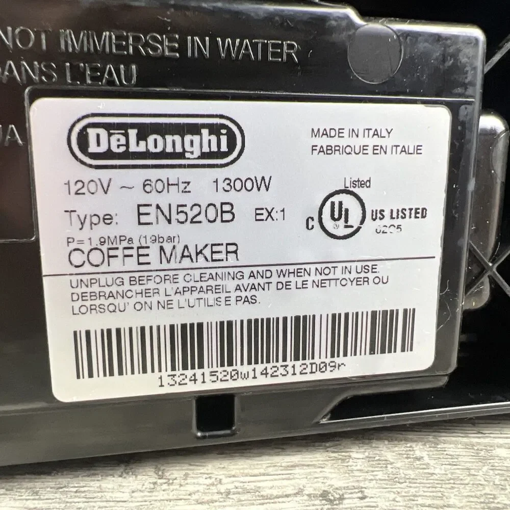 DeLonghi Nespresso EN520B Coffee Latte Machine Black Espresso Cappuccino Tested